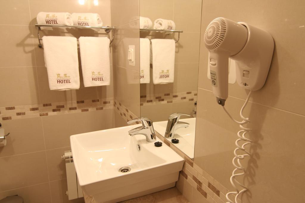Riverside Hotel 리가 외부 사진
